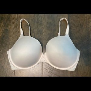 Victoria’s Secret bra 36DDD